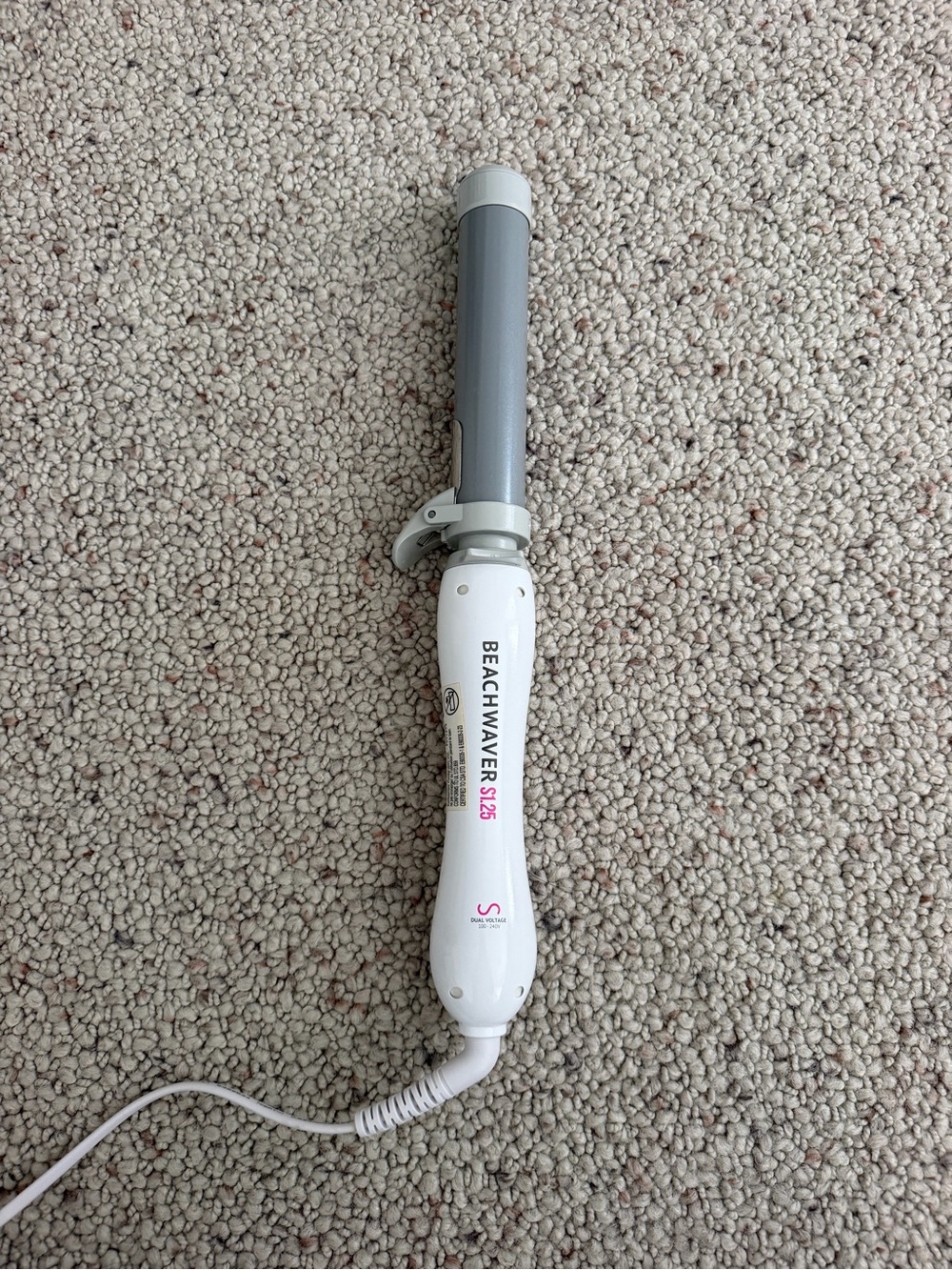 Beachwaver S1.25 Rotating Curling Iron 1.25” - Picture 2 of 2